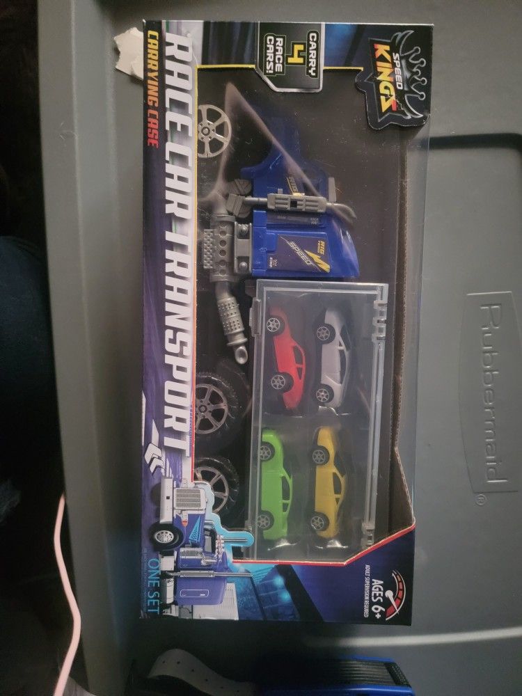 NEW RACECAR TRASPORTER TRUCK WITH 4 RACE CARS