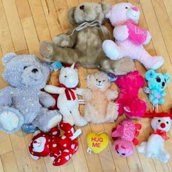 11 Plushies - Valentines Day Theme