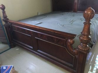 Michael Amini California King bed set