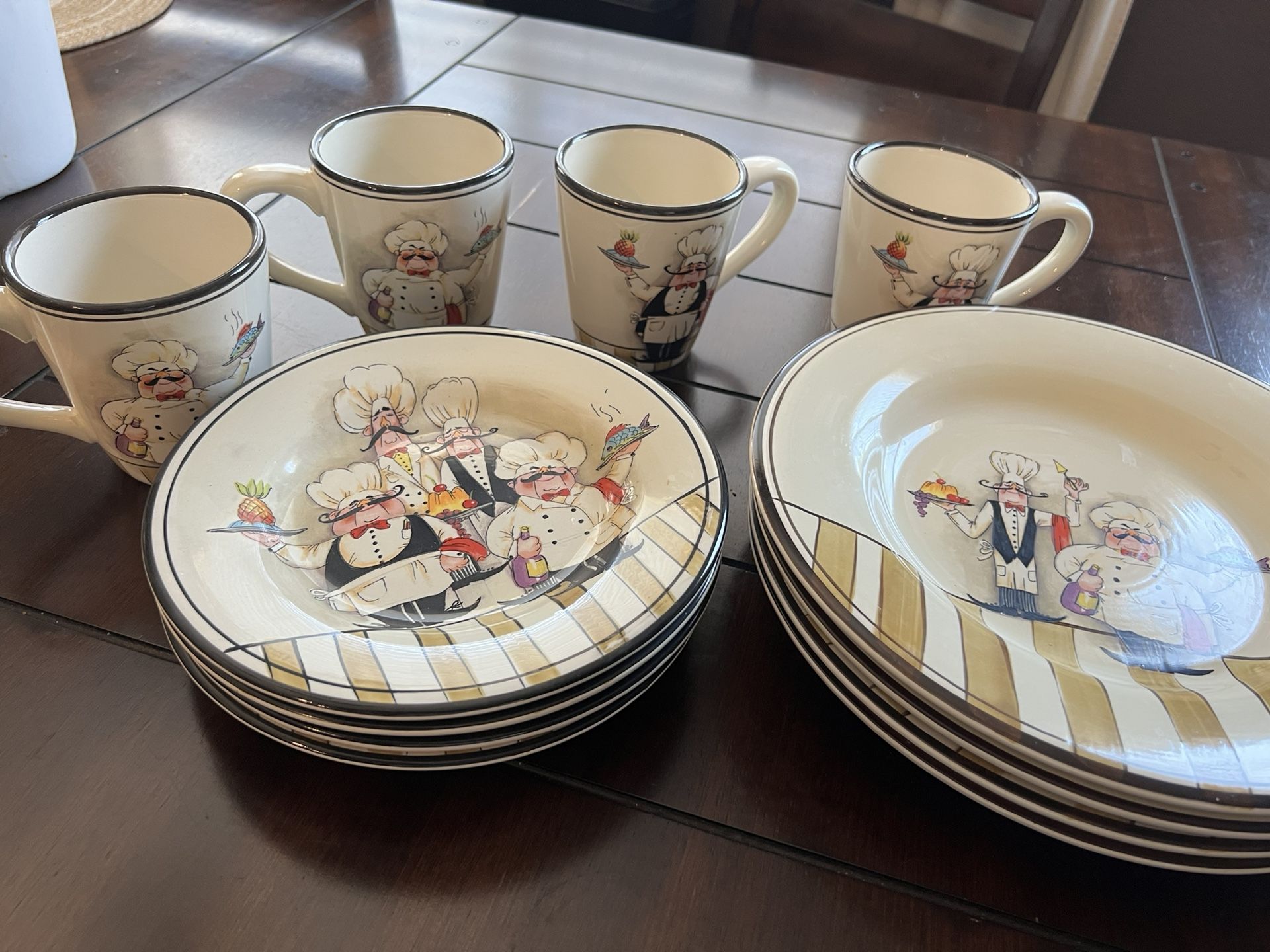 Set The 12 Pieces Of dishes