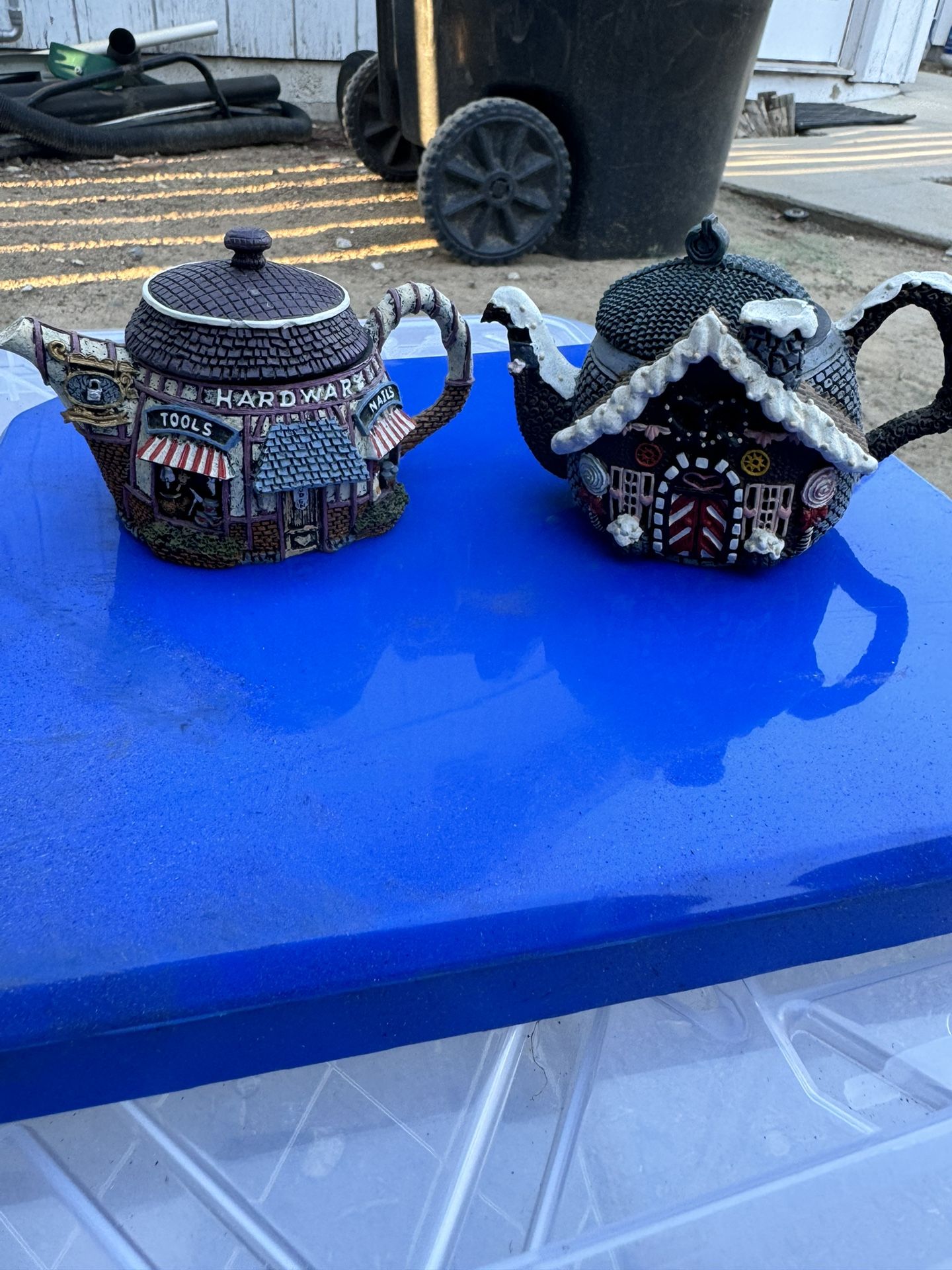 "Hometown Teapot Cottages"