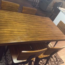 Dine Table And Bar Stools