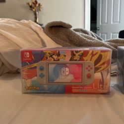 Nintendo Switch Lite Pokemon Sword And Shield Edition