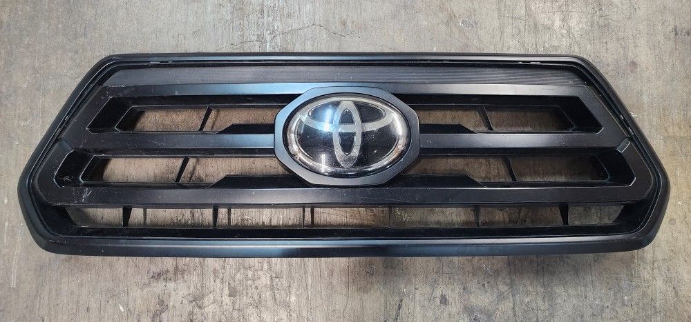 Toyota Tacoma Front Grill Oem Factory Part