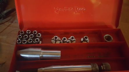 Snap-on clutch alignment tool