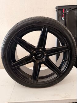 I'm selling some rims with tires, they're 24 inches, 6 lugs. I had them on a 2021 Ford F150.