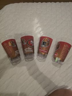 San Francisco 49ers Plastic Cups Set of 4