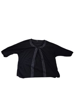 Daisy Fuentes 3/4 sleeve black blouse with silver sunburst embellishment, L.EUC.