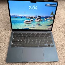 MacBook Air 2022 M2  13 Inch