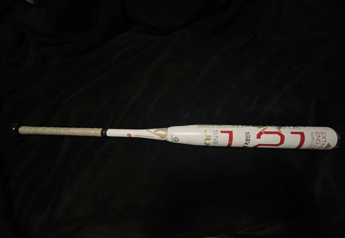 2016 Demarini Senior Bat