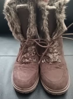 GH Bass boots size 6.5