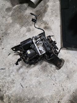 2004-2009 Toyota Prius ABS Brake Pump