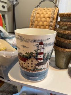 LIGHTHOUSE WASTE CAN