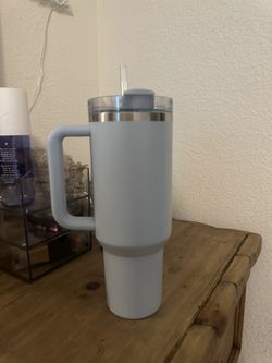 NWT Stanley Starbucks Cup Collab Limited Edition Spring Blue Quencher 40oz Tumbler