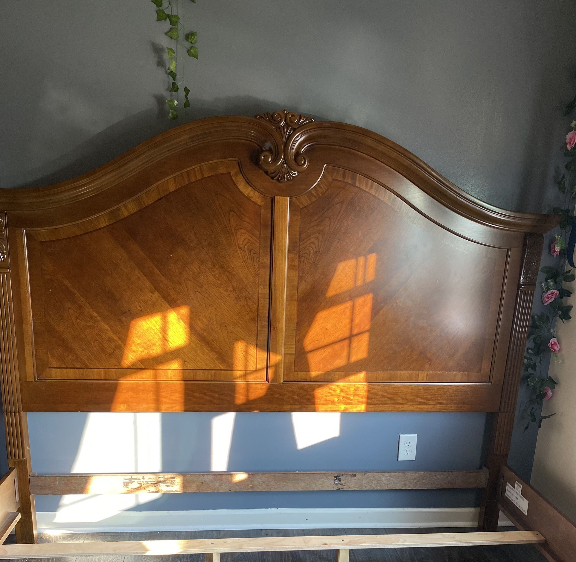 King(Bedroom)