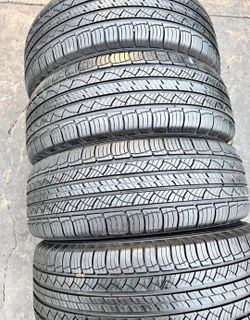 245 60 18 Michelin Tires Con 80% de Vida Las 4