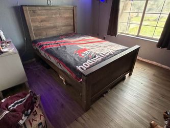 Rustic Full Size Bed + Mattress