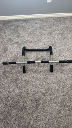 Doorway Pull-Up Bar