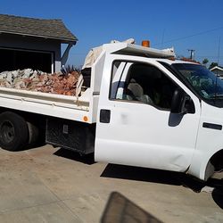 Dump Truck Ford 350 XL