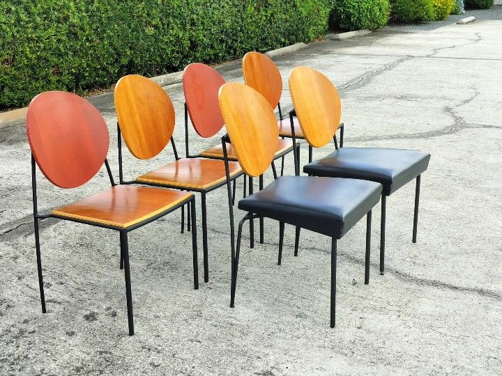 Vintage Post Modern Vik-Ter 1 Chairs by Designer Dakota Jackson. See Full Description