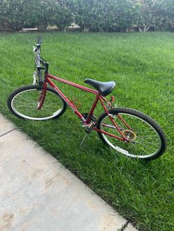 Mongoose Threshold 26” bike