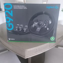Logitech G920 Racing Wheel And Pedals