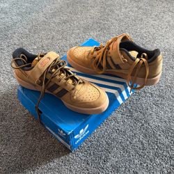 ADIDAS Forum Low new Size 9.5