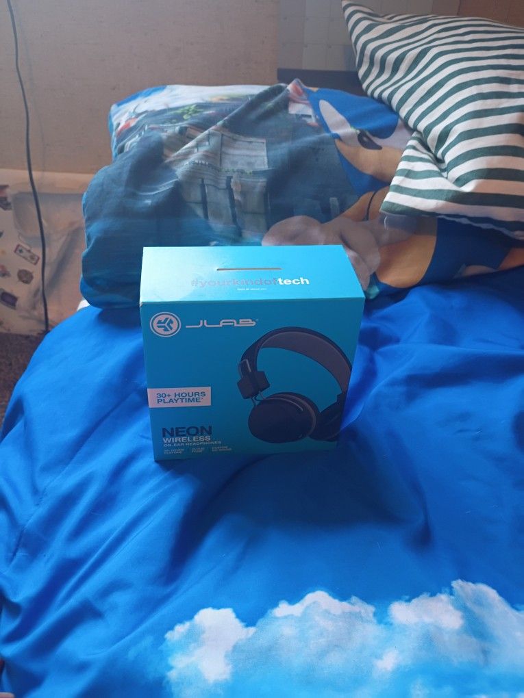 Jlab Neon wireless headphones