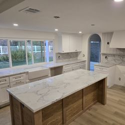 Countertop Installation & Slab Fabrication