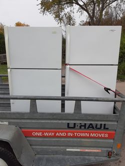 Appartment size fridges sold separate