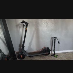 NIU KQi2 Pro Electric Scooter - Great Condition (With Charger)