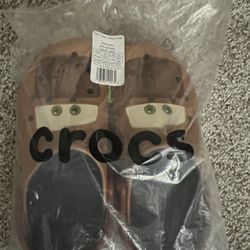 Mater Crocs Size 8mens