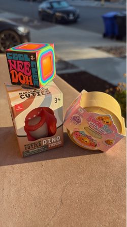 🦕 Cute & Squishy Collector Bundle!🥟