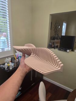 Astract Wavy Decorative wall shelf