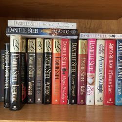 Books-Danielle Steel Collection-Make An Offer!