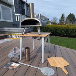 Ooni Pizza Oven - Frya 12 + accessories 