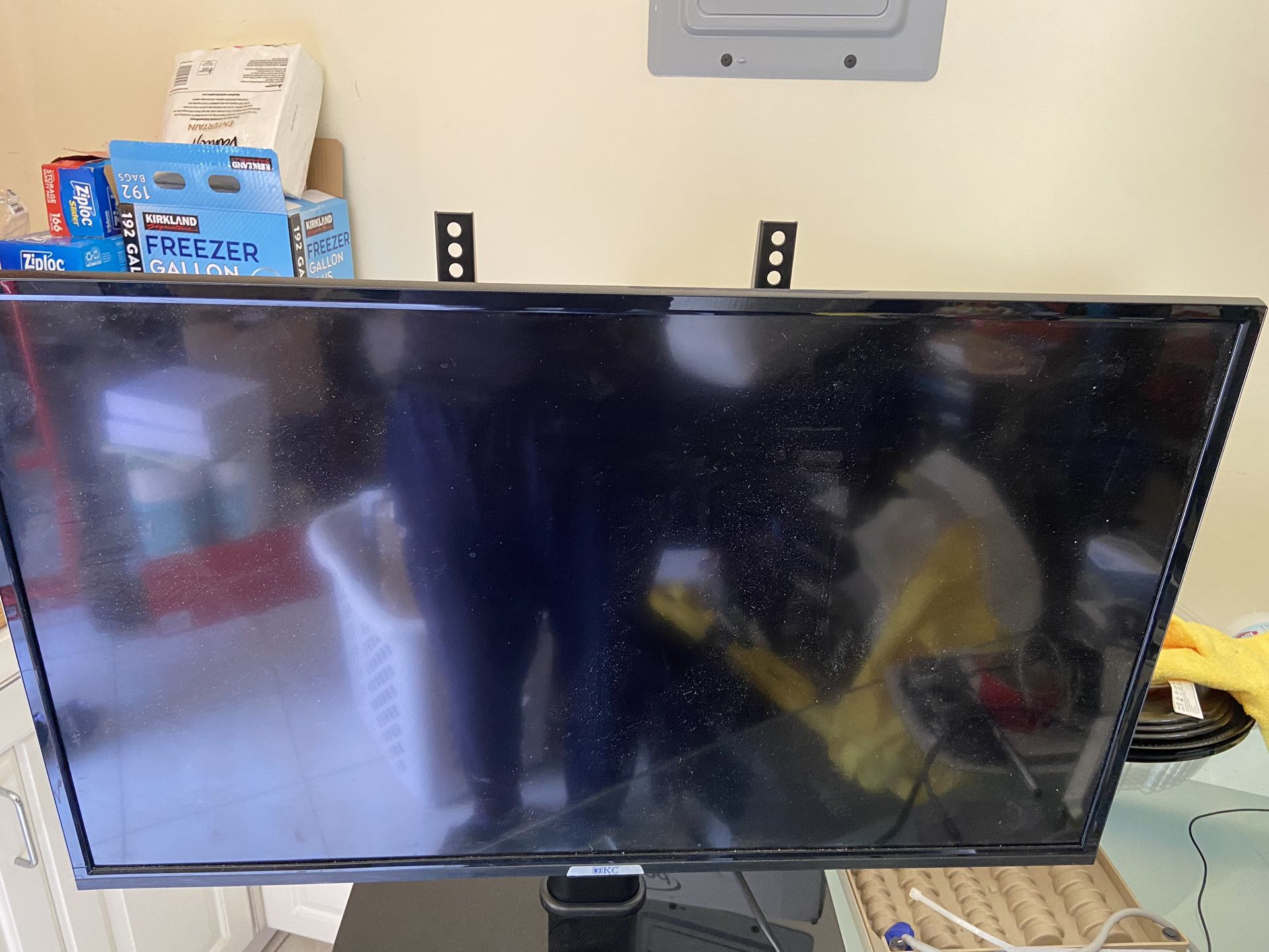 32” TV Or Monitor