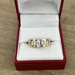 14kt Diamond Gold Ring 