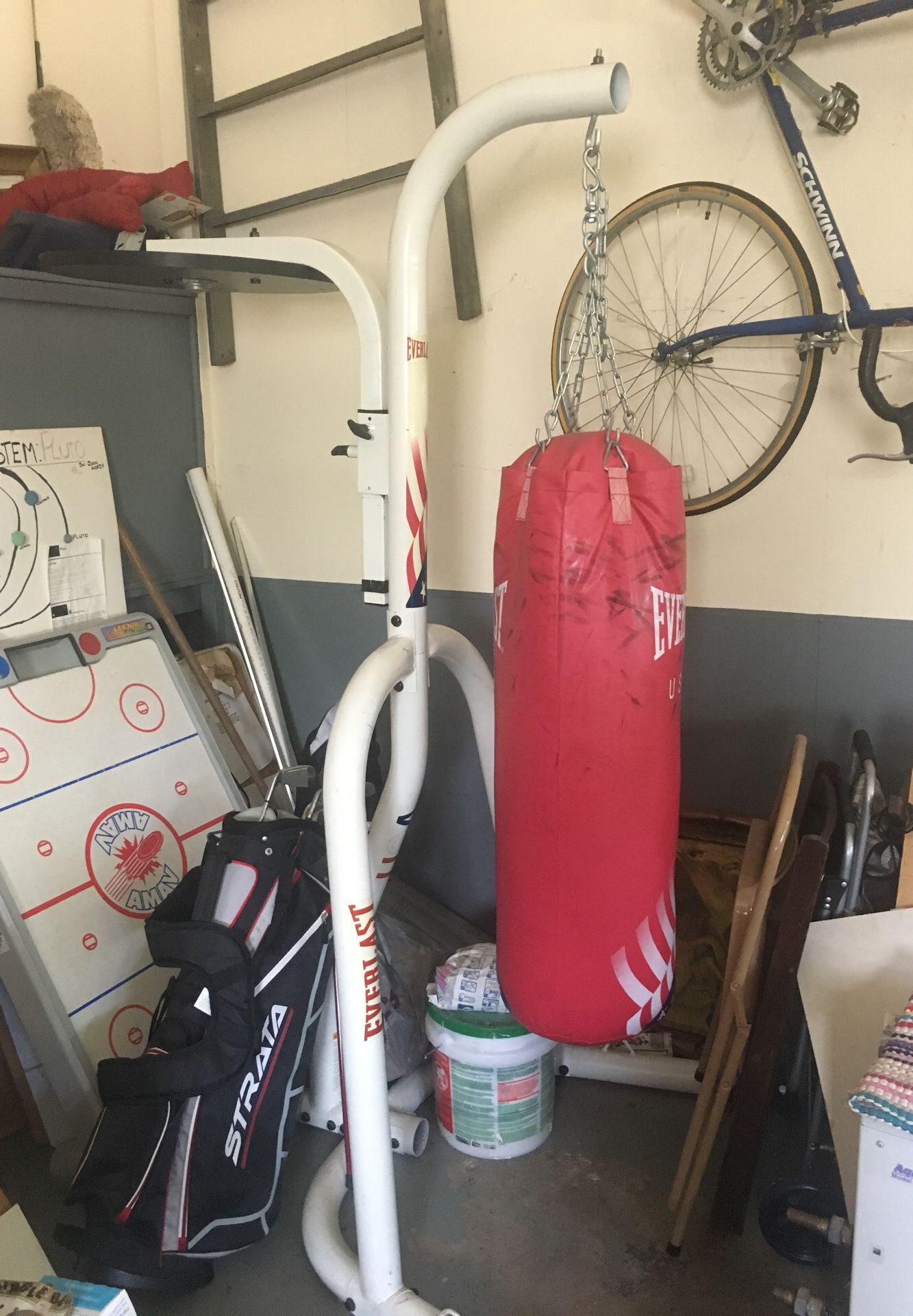 Punching bag w Stand
