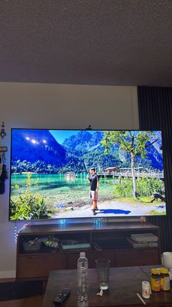 LG  smart TV 86 inch 4K Ultra HD model UQ7590PUD