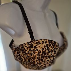 🥰🩷BEAUTIFUL LEOPARD PRINT...SIZE:40D $12!