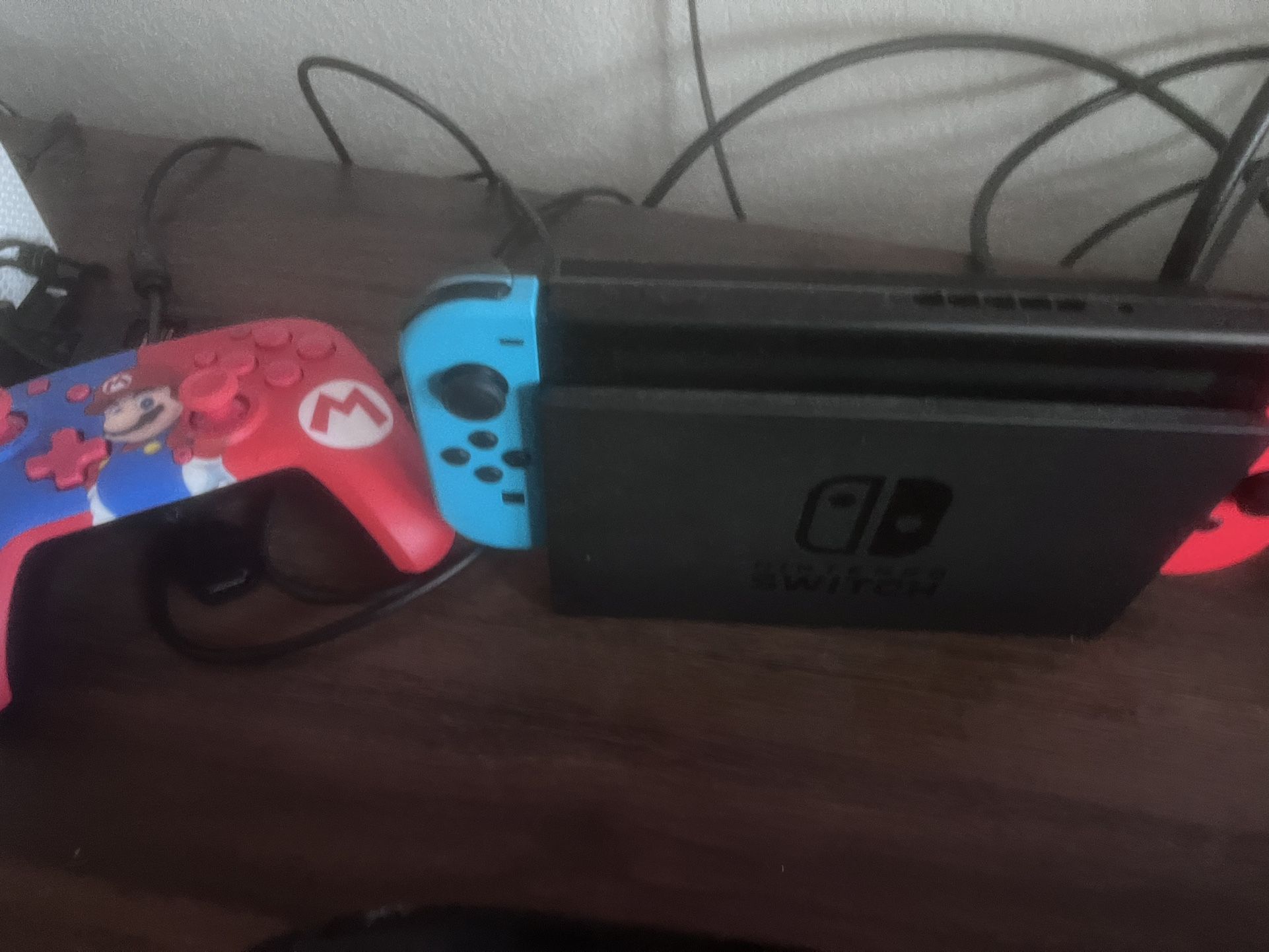 Nintendo Switch Console + Controller+ Games