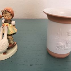 Hummel - Goose Girl # 1106 47/3/0 With Hummel Vase # 625 In This 2 Piece Set