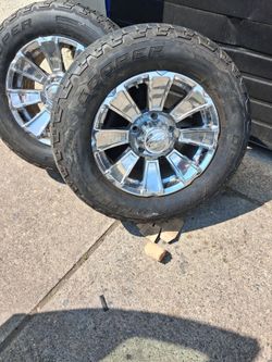 Toyota tundra 5 lug 18's