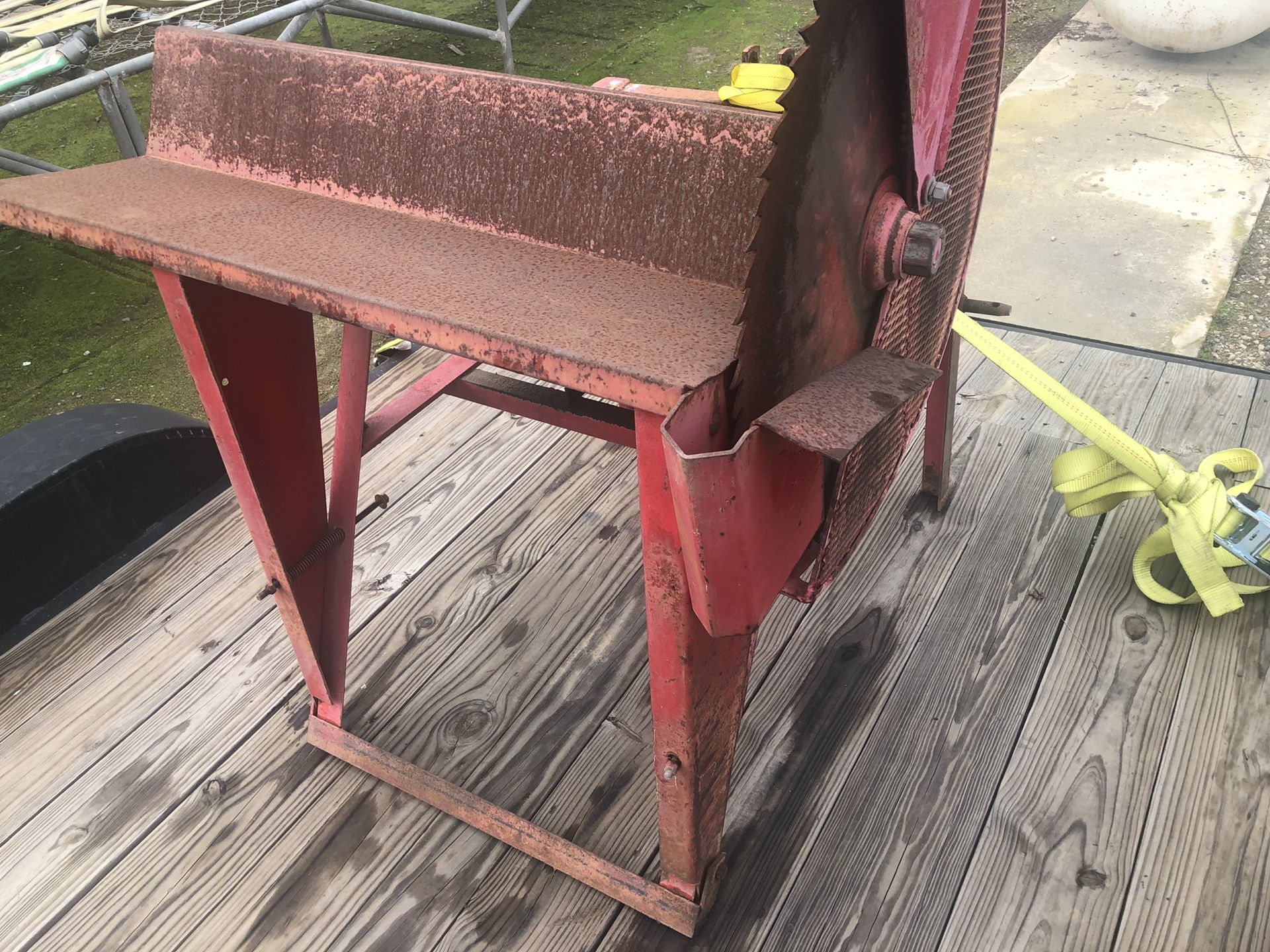 Woodsman PTO operated buzz saw for Sale in Visalia, CA OfferUp