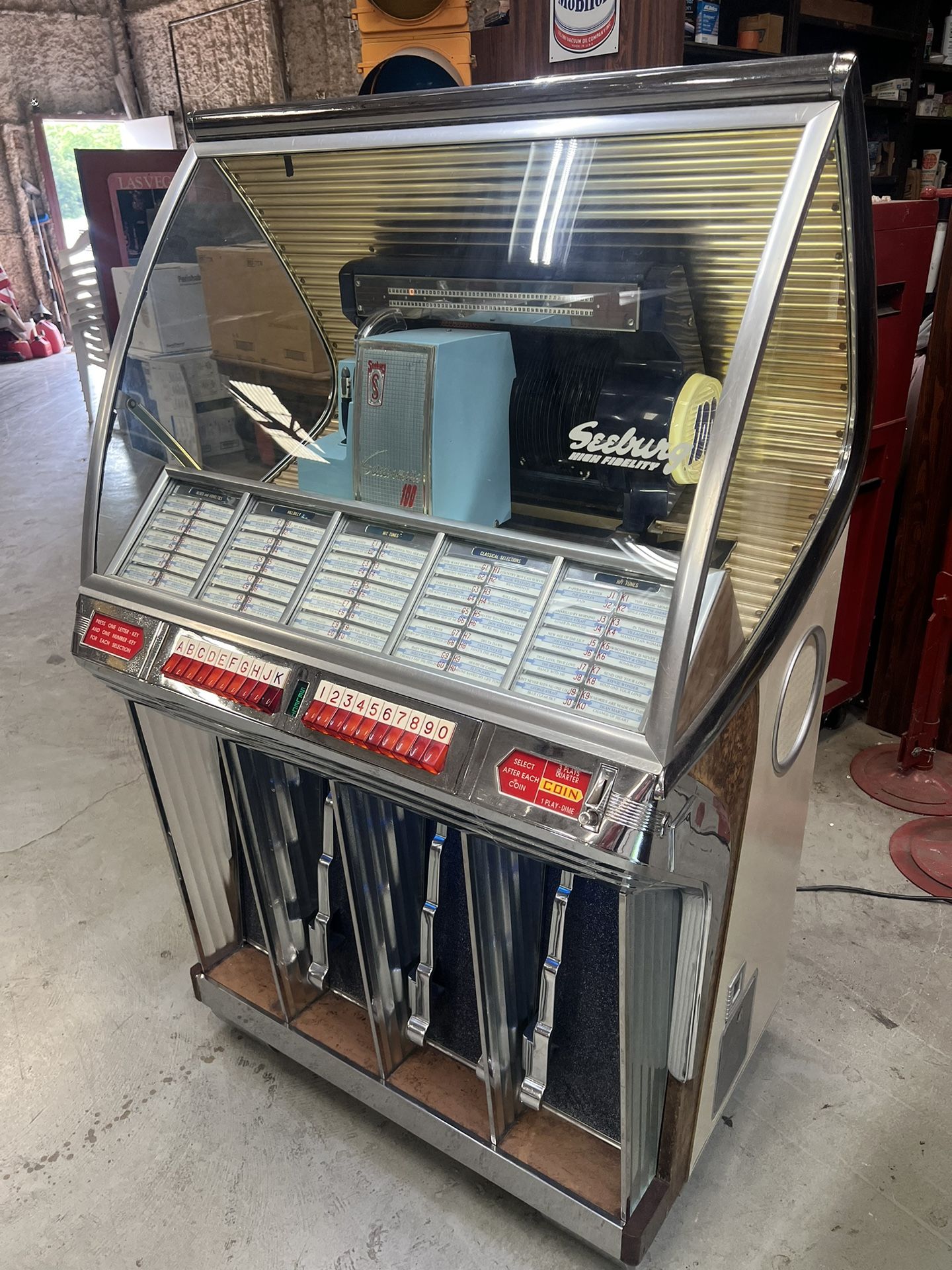 1954 Seeburg HF100R Jukebox