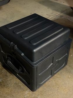 SKB MIXER RACK CASE