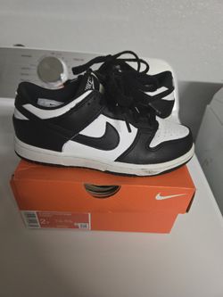 Nike Dunks Panda Size 2y Kids