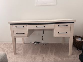 Montana White 3 Drawer Desk