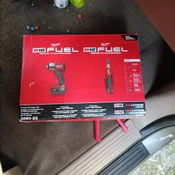 3890-22 2 Tool Combo Kit 529 after Tax Priced To Sell  C 350